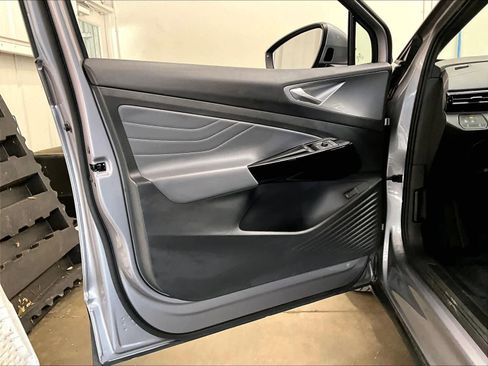 Used 2023 Volkswagen ID.4 Pro S image 26