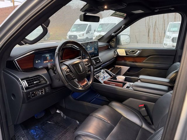 Used 2023 Lincoln Navigator Reserve AWD/4WD image 15
