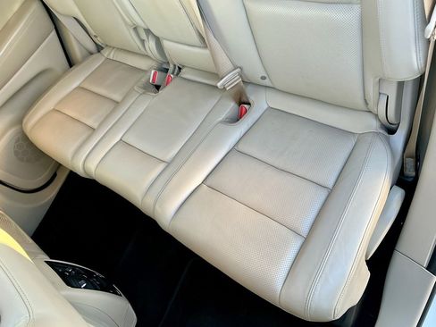 Used 2019 Jeep Grand Cherokee Limited w/ Luxury Group II image 30