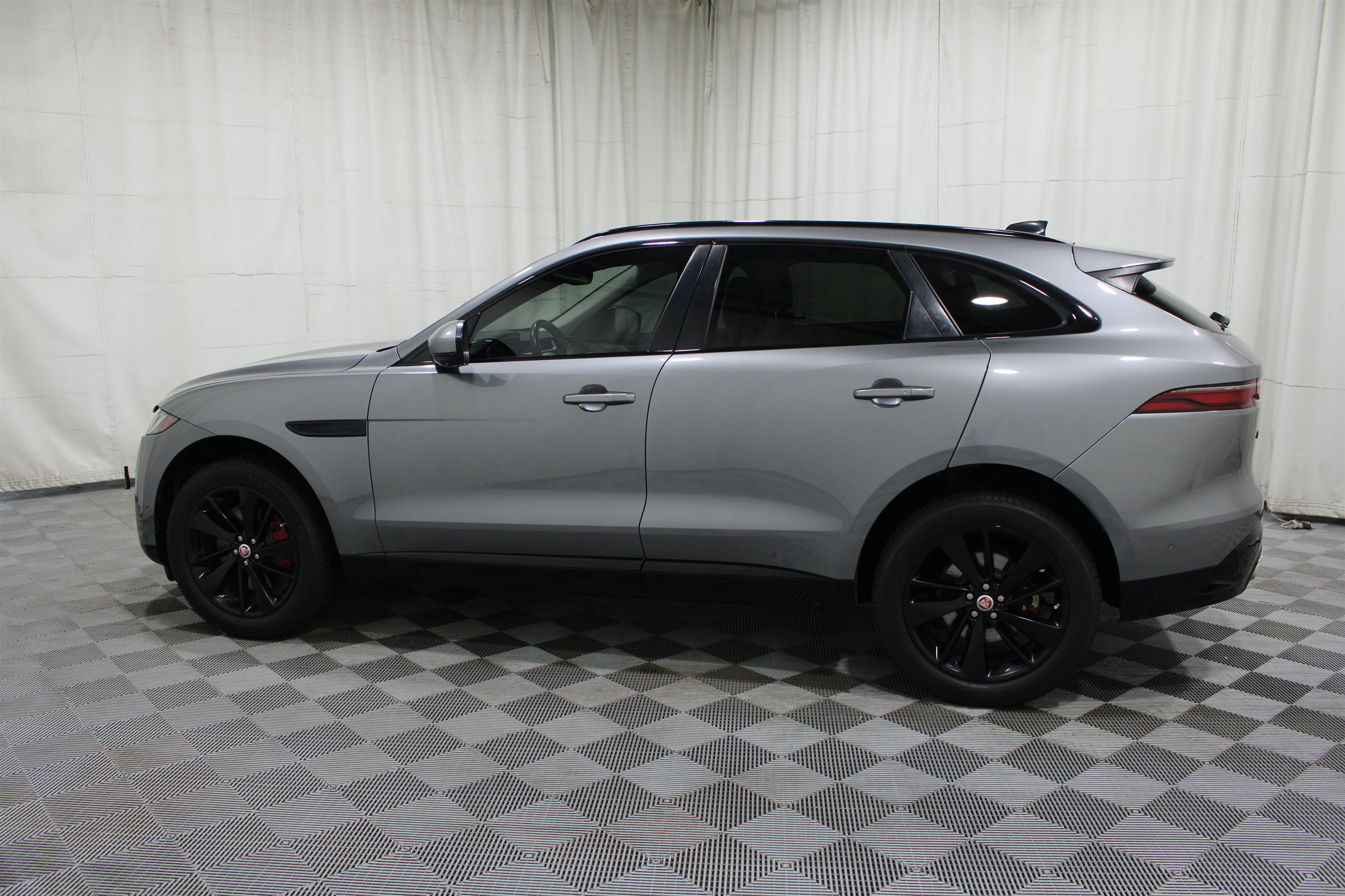 Used 2021 Jaguar F-PACE S AWD/4WD image 31