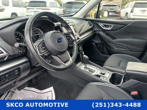 Used 2022 Subaru Forester Premium image 20