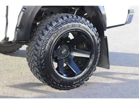 Used 2020 Ford F150 Lariat image 6