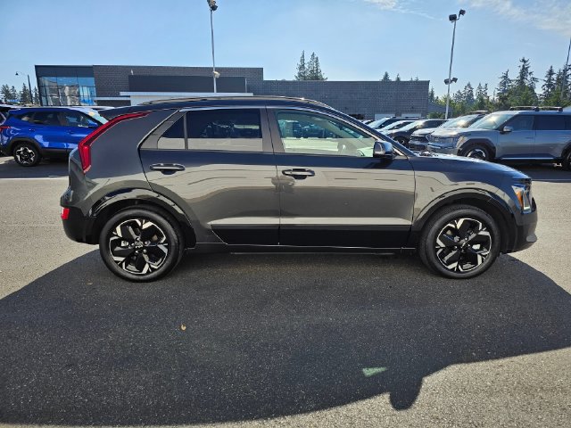 Certified 2023 Kia Niro Wind w/ Wind Preserve Package FWD image 7