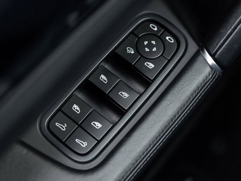 Certified 2023 Porsche Cayenne image 19