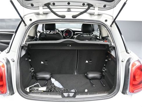 Used 2015 MINI Cooper S image 22