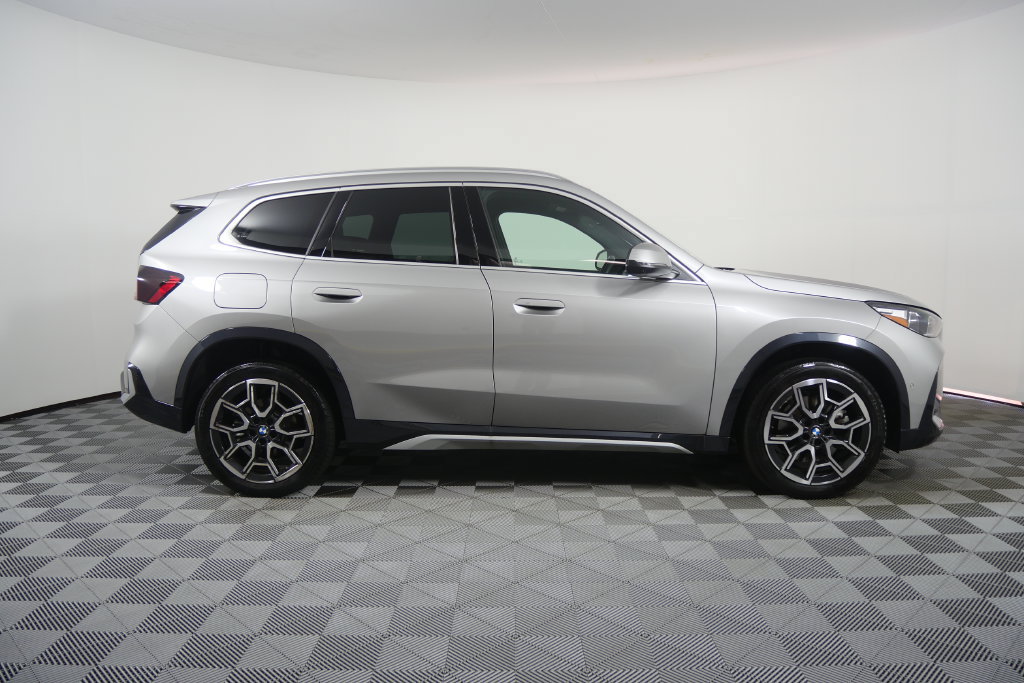 Certified 2026 BMW X1 xDrive28i AWD/4WD image 6