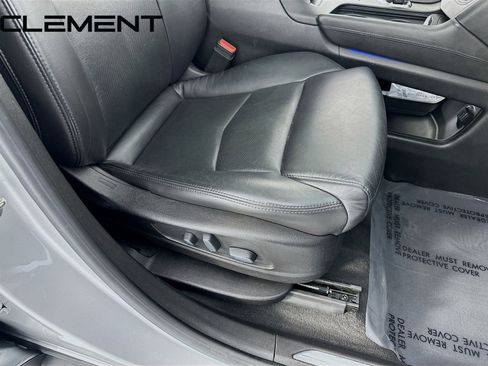 Used 2018 Cadillac XT5 Premium Luxury image 34