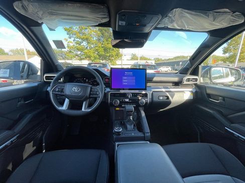 New 2025 Toyota Tacoma TRD Off-Road image 9