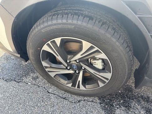 Certified 2025 Subaru Crosstrek 2.0i Premium image 24