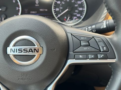 Used 2023 Nissan Sentra SV w/ SV Premium Package FWD image 21