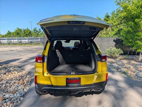 Used 2023 Chevrolet TrailBlazer RS w/ Sun and Liftgate Package FWD image 21