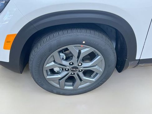 New 2026 Kia Seltos LX image 28