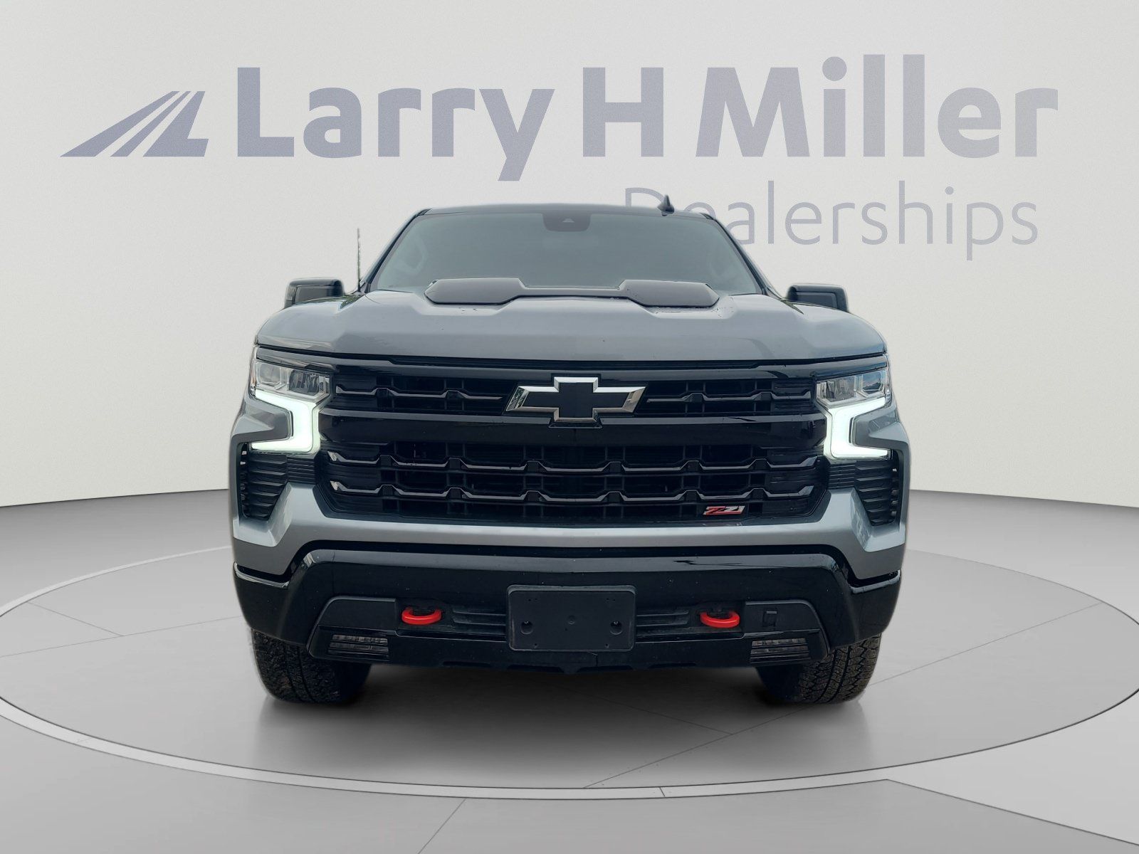 Used 2025 Chevrolet Silverado 1500 LT Trail Boss w/ Convenience Package II AWD/4WD image 8