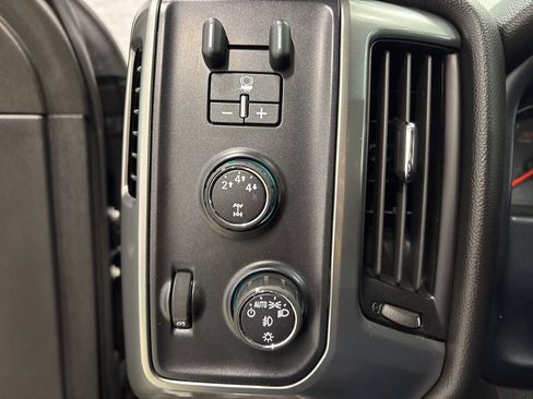 Used 2015 Chevrolet Silverado 2500 LT w/ Z71 Package, Off-Road image 28