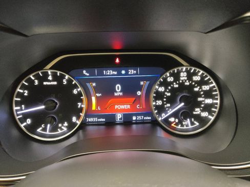 Used 2017 Nissan Maxima Platinum w/ Medallion Package FWD image 23