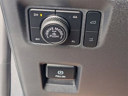 New 2025 Ford Expedition Tremor image 28