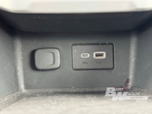 Used 2021 GMC Acadia SLE w/ Driver Convenience Package image 21