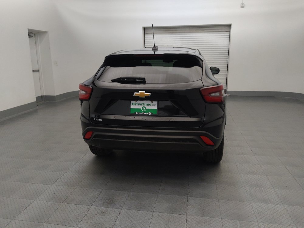 Used 2024 Chevrolet Trax LS FWD image 7