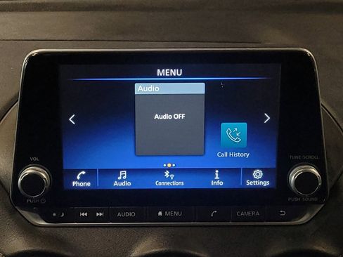 Used 2024 Nissan Sentra SV FWD image 25