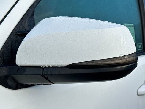 Used 2022 Toyota Tacoma TRD Off-Road image 19