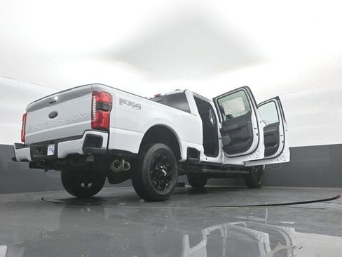 New 2026 Ford F350 Lariat w/ Black Appearance Package image 36