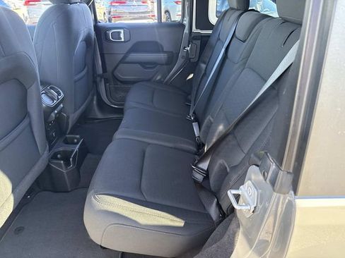 Used 2021 Jeep Wrangler Unlimited Sahara w/ Uconnect 4C Nav & Sound Group image 15
