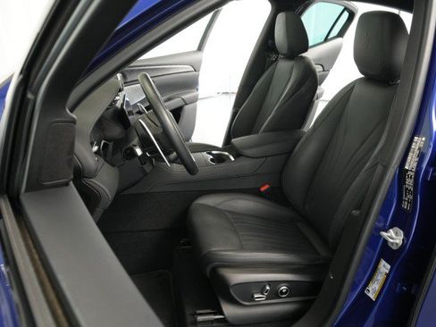 Used 2023 Maserati Grecale Modena AWD/4WD image 31