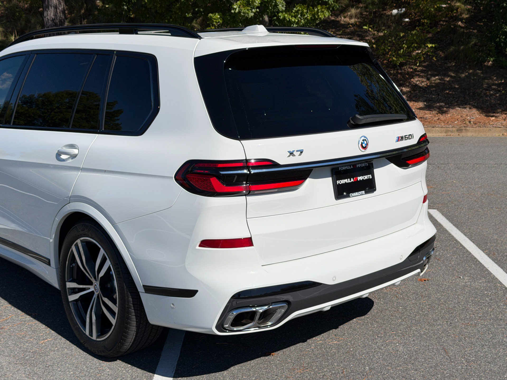 Used 2023 BMW X7 M60i AWD/4WD image 21