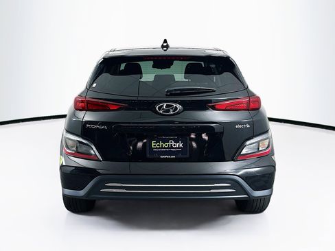 Used 2023 Hyundai Kona SE FWD image 7