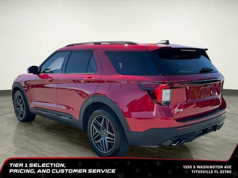 Used 2025 Ford Explorer ST RWD image 4