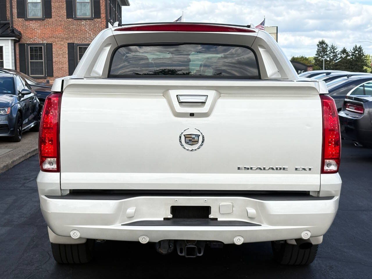 Used 2007 Cadillac Escalade EXT w/ Information Package AWD/4WD image 6