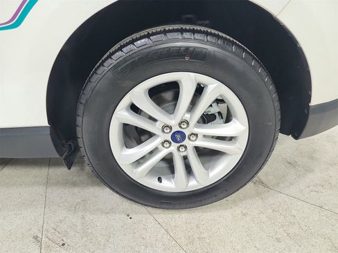 Used 2020 Ford Edge SEL w/ Convenience Package image 44