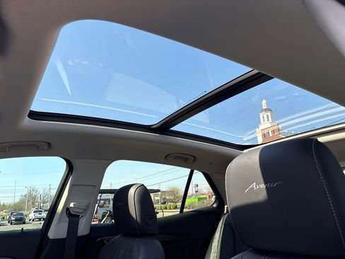 Certified 2023 Buick Envision Avenir image 28