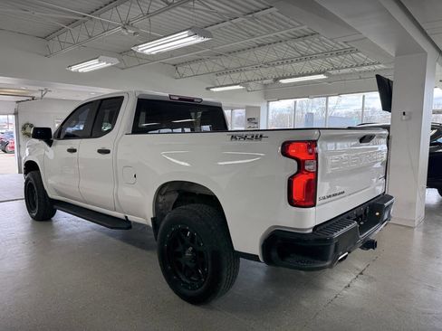 Used 2019 Chevrolet Silverado 1500 Custom Trail Boss w/ Custom Convenience Package AWD/4WD image 11