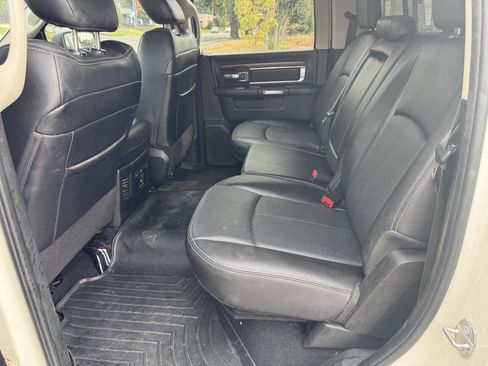 Used 2018 RAM 1500 Laramie w/ Convenience Group image 6