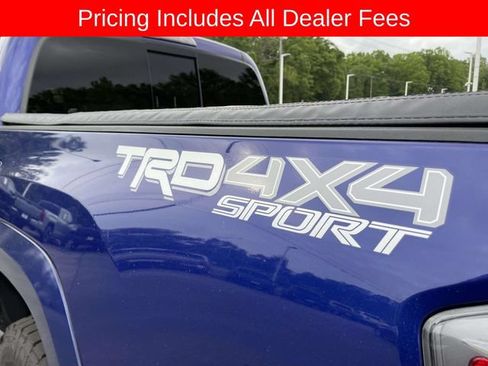 Used 2023 Toyota Tacoma TRD Sport w/ Technology Package AWD/4WD image 11