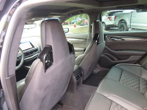 Used 2023 Cadillac CT5 V Blackwing w/ Carbon Fiber Package 2 RWD image 38