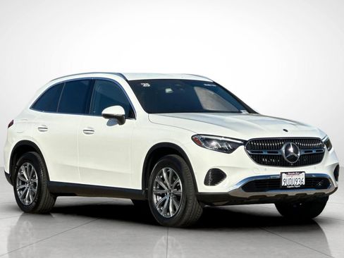 Certified 2025 Mercedes-Benz GLC 300 4MATIC image 16