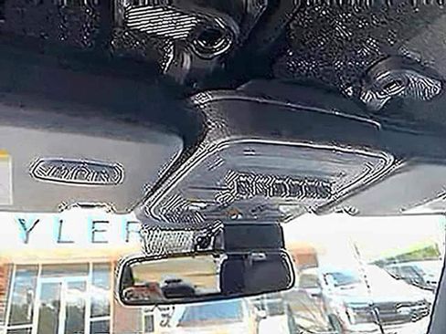Used 2023 Ford Bronco Wildtrak AWD/4WD image 21