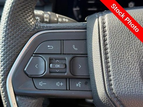 Used 2024 Toyota Tacoma TRD Off-Road w/ TRD Off Road Premium Package AWD/4WD image 20