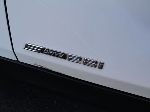 Used 2014 BMW X1 sDrive28i image 22
