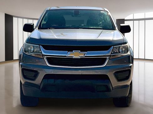 Used 2018 Chevrolet Colorado W/T RWD image 3