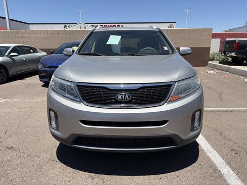 Used 2015 Kia Sorento LX FWD image 3
