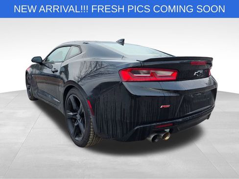 Used 2017 Chevrolet Camaro LT w/ RS Package image 4