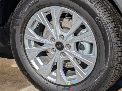 New 2026 Ford Escape Active image 9