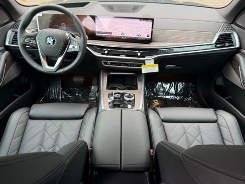 New 2026 BMW X5 xDrive50e w/ Executive Package image 28