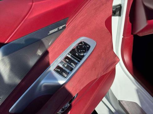 Used 2021 Chevrolet Corvette Stingray Premium Conv w/ Z51 Performance Package RWD image 17