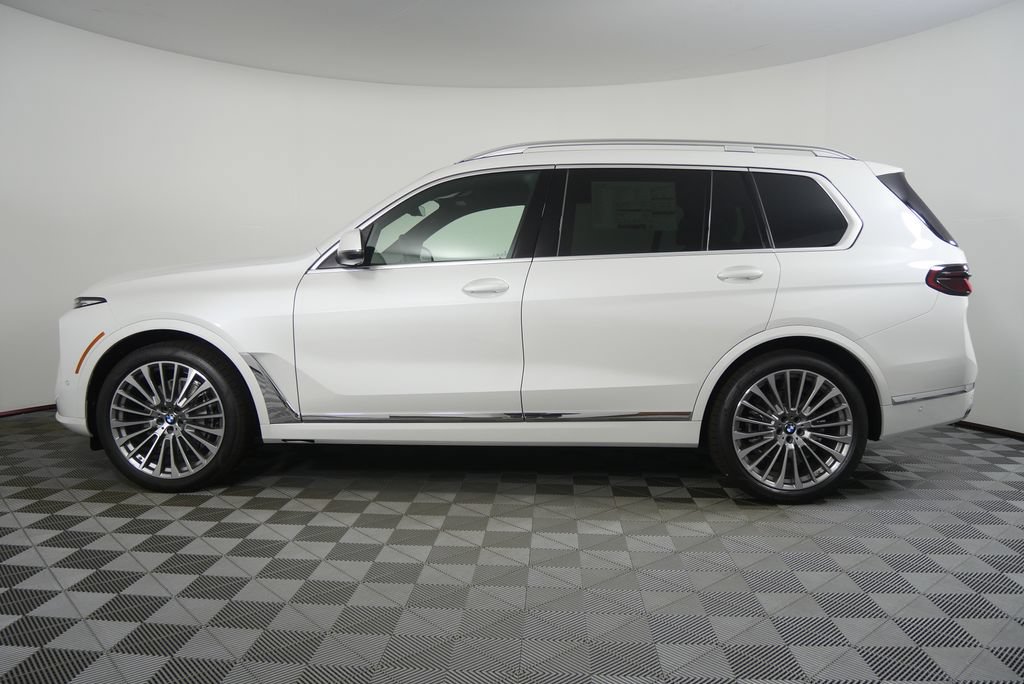 Certified 2027 BMW X7 xDrive40i w/ Premium Package AWD/4WD image 2