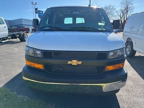 New 2025 Chevrolet Express 3500 w/ Driver Convenience Package image 2