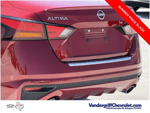 Used 2023 Nissan Altima 2.5 SL FWD image 6